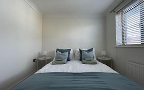 Comfortable Home W Private Parking Charlestown